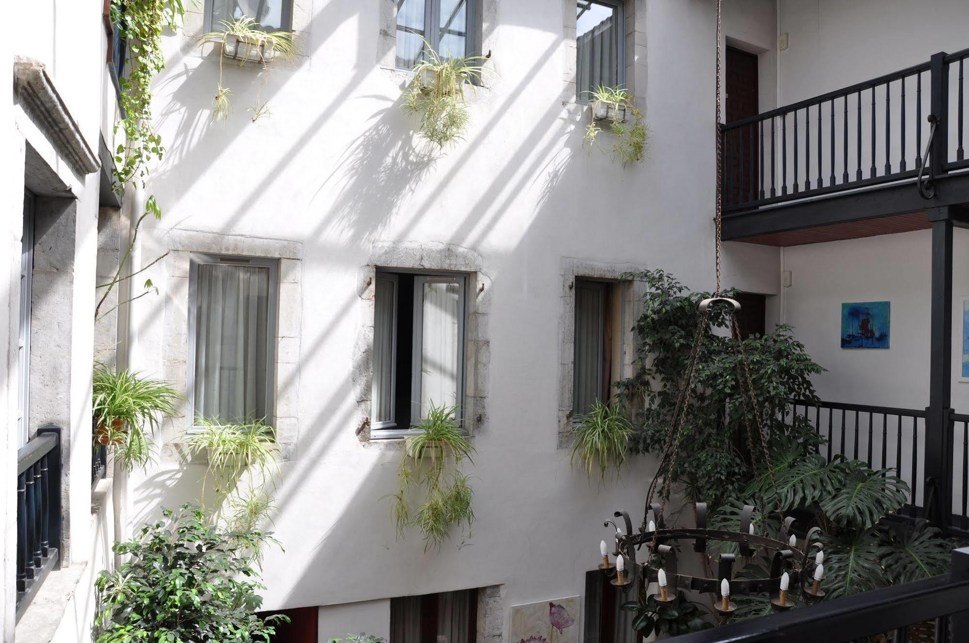 The Originals City, Hotel La Reine Jeanne, Orthez Exteriör bild