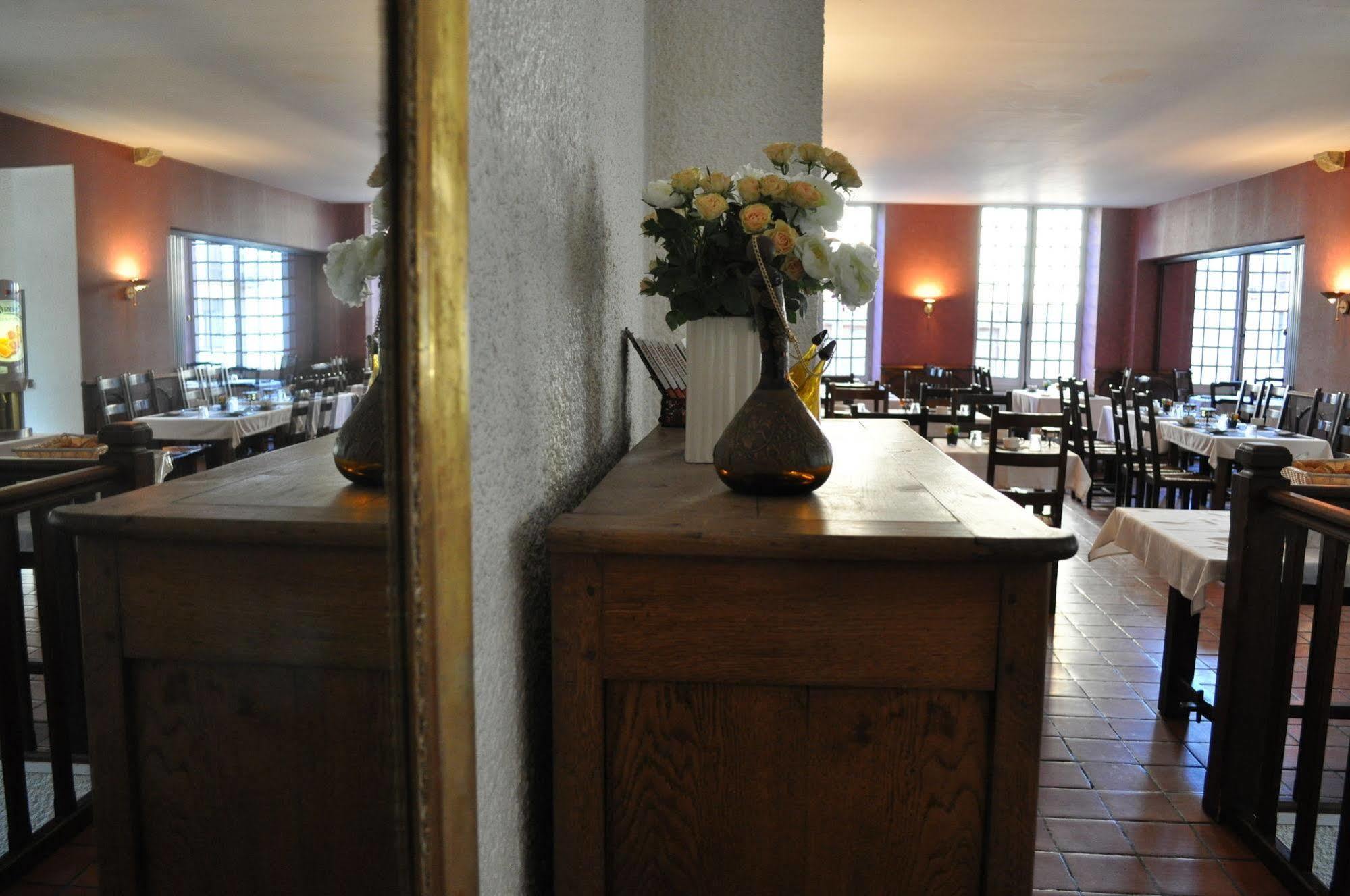 The Originals City, Hotel La Reine Jeanne, Orthez Exteriör bild